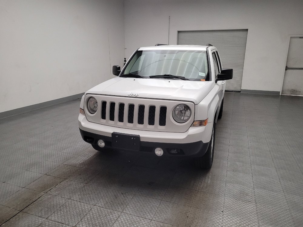 Used 2015 Jeep Patriot Latitude w/ All Weather Capability Group AWD/4WD image 15
