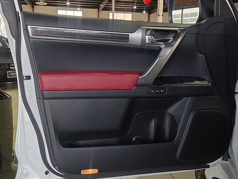 Used 2023 Lexus GX 460 Premium AWD/4WD image 17