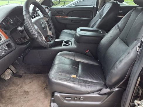 Used 2013 Chevrolet Suburban LT w/ Luxury Package image 11