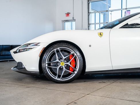 Used 2023 Ferrari Roma image 9