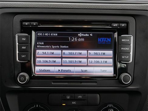 Used 2015 Volkswagen Jetta S image 28