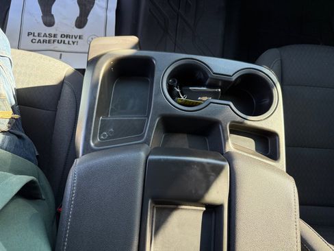 Used 2022 Chevrolet Silverado 1500 Custom image 20