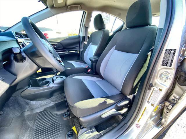 Certified 2019 Toyota Prius C FWD image 11
