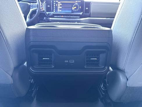 Used 2023 Chevrolet Silverado 1500 RST w/ Z71 Off-Road Package image 27