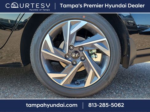 New 2026 Hyundai Elantra Limited image 5