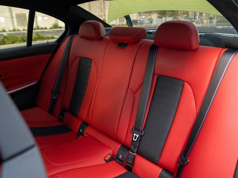 Used 2025 BMW M3 w/ Executive Package image 23