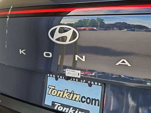 Certified 2025 Hyundai Kona SEL AWD/4WD image 26