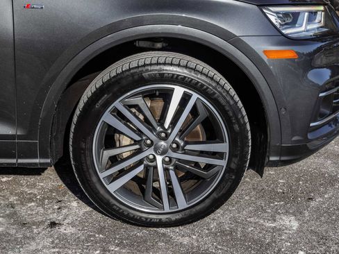 Used 2020 Audi Q5 e Prestige w/ Prestige Package image 7