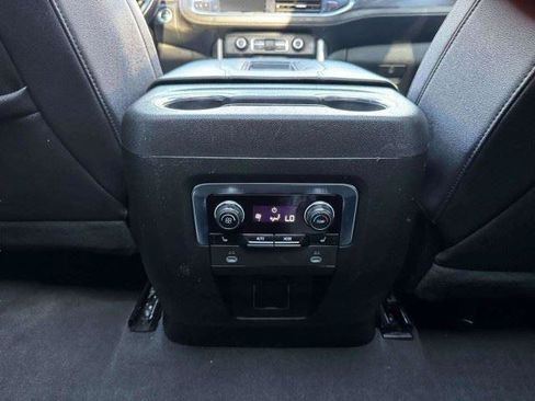 Used 2023 Chevrolet Tahoe Z71 w/ Luxury Package AWD/4WD image 42