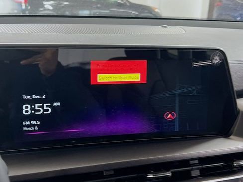 New 2025 Kia Telluride S image 15