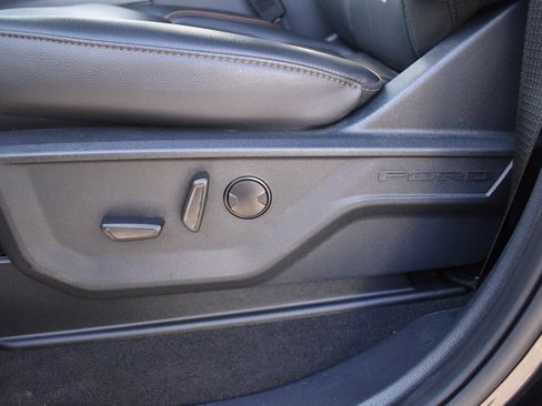 Used 2025 Ford F350 Lariat w/ FX4 Off-Road Package image 23