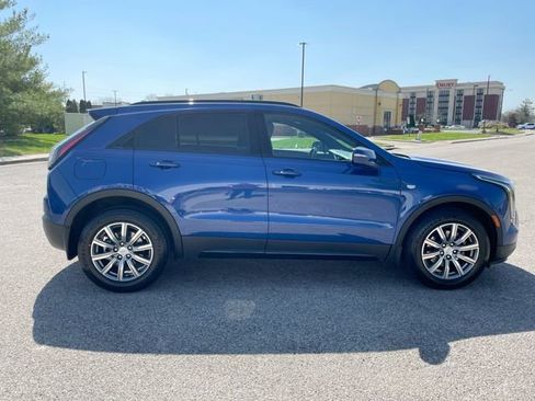 Used 2023 Cadillac XT4 Sport w/ Driver Assist Package FWD image 6