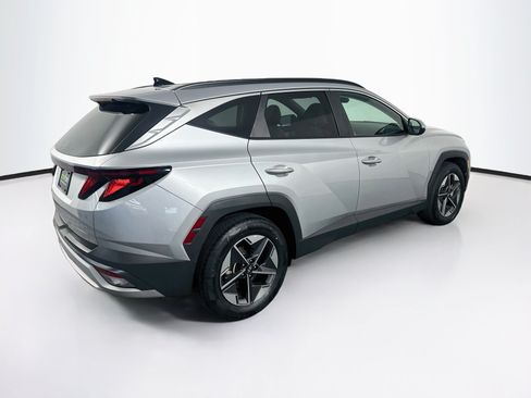 Used 2025 Hyundai Tucson SEL FWD image 9