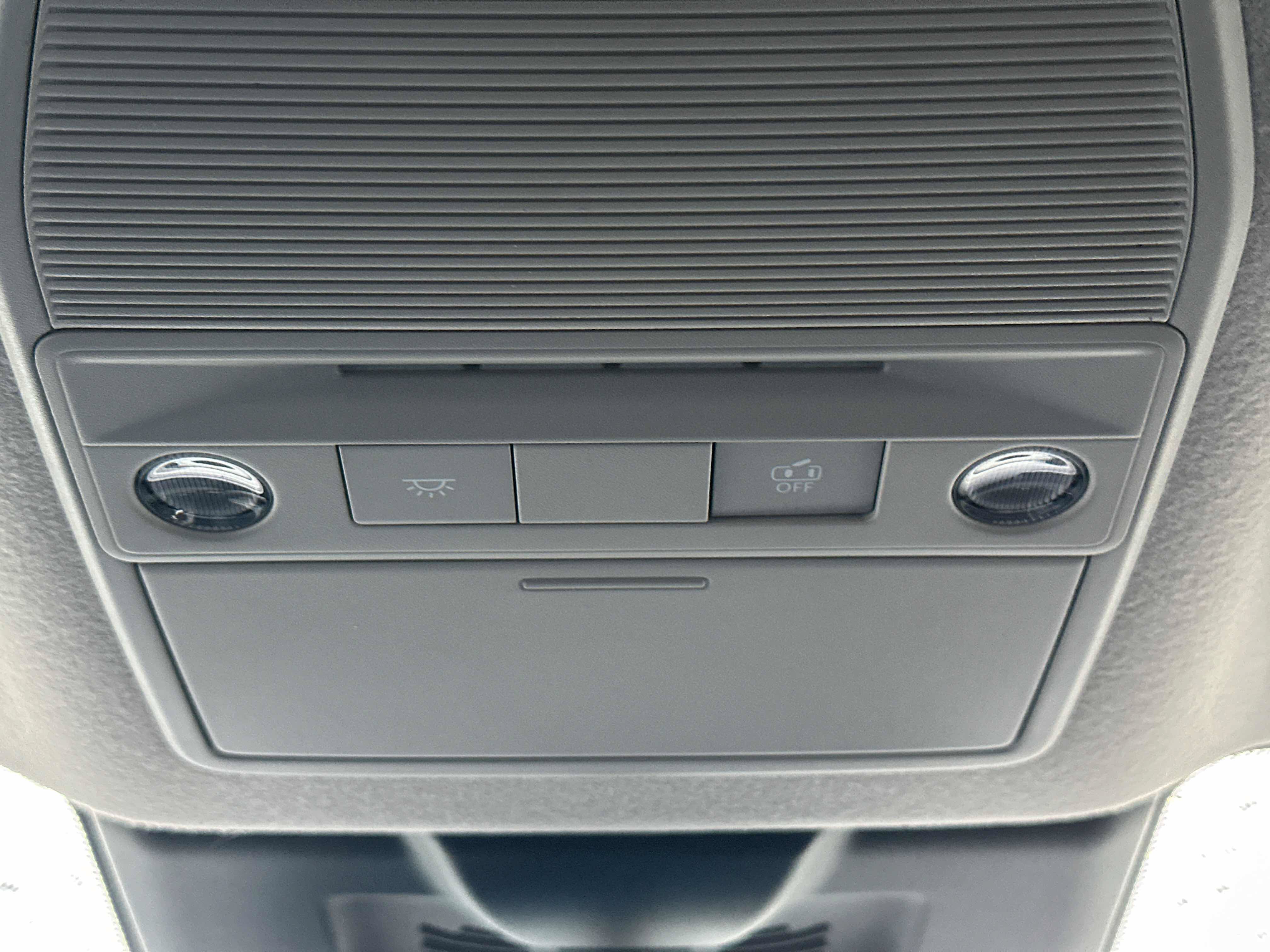 New 2027 Nissan Sentra SR w/ Floor Mat Package FWD image 36