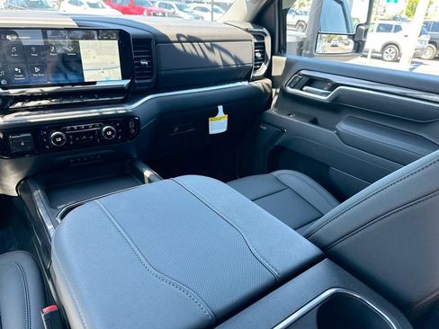 New 2025 Chevrolet Silverado 2500 LTZ w/ LTZ Premium Package AWD/4WD image 25