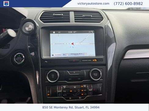 Used 2018 Ford Explorer XLT w/ Equipment Group 202A AWD/4WD image 14