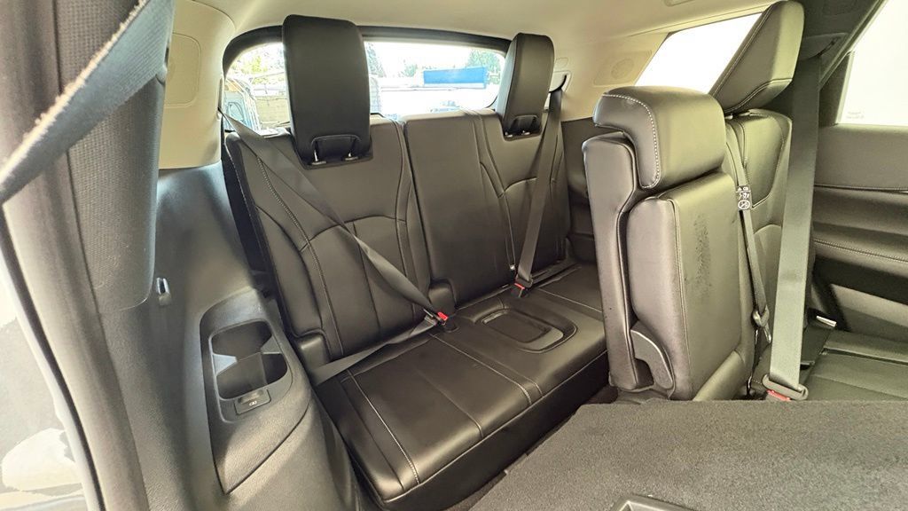 Used 2024 INFINITI QX60 Luxe AWD/4WD image 32