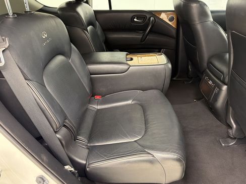 Used 2014 INFINITI QX80 2WD w/ Theater Package image 31