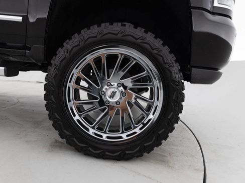Used 2018 Chevrolet Silverado 1500 High Country AWD/4WD image 18