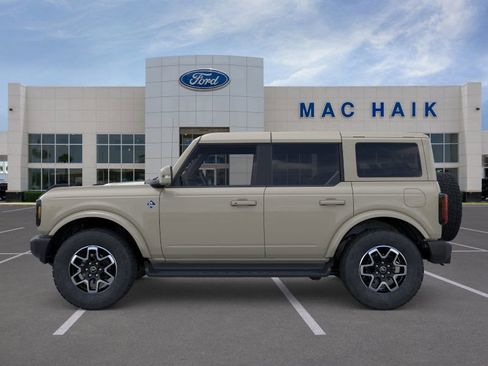 New 2025 Ford Bronco Outer Banks image 3