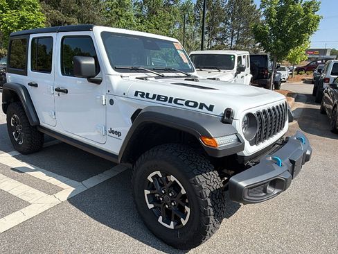 Used 2025 Jeep Wrangler Unlimited Rubicon 4xe AWD/4WD image 5