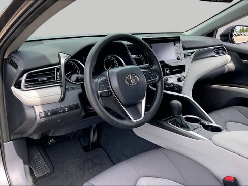 Used 2023 Toyota Camry LE FWD image 17