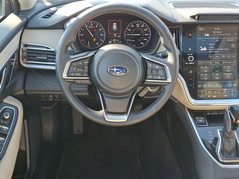 Used 2025 Subaru Outback Limited AWD/4WD image 10
