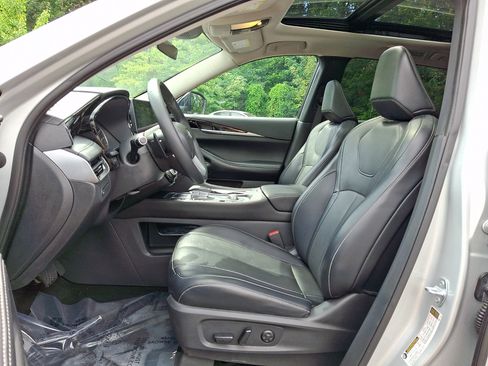 Used 2023 INFINITI QX60 Pure AWD/4WD image 14
