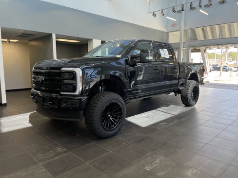 Used 2026 Ford F250 Platinum AWD/4WD image 6