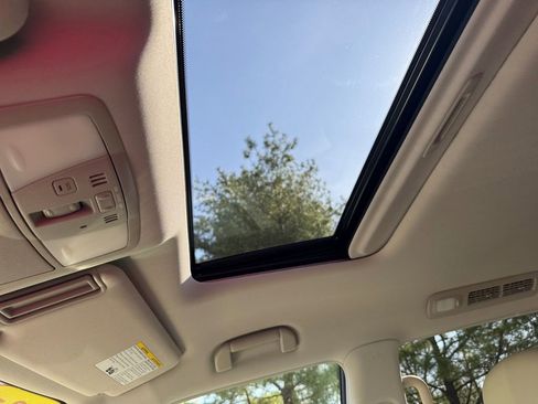 Used 2018 INFINITI QX80 4WD w/ Driver Assistance Package image 28