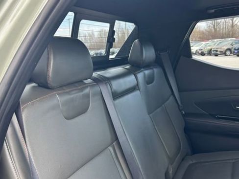 Used 2023 Hyundai Santa Cruz Limited image 40