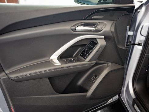 New 2025 Audi Q5 Premium Plus image 24