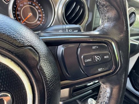 Used 2020 Jeep Gladiator Sport w/ Quick Order Package 24S AWD/4WD image 17