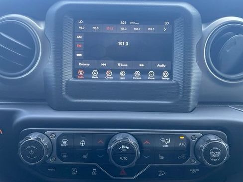 Used 2019 Jeep Wrangler Unlimited Sport S AWD/4WD image 18