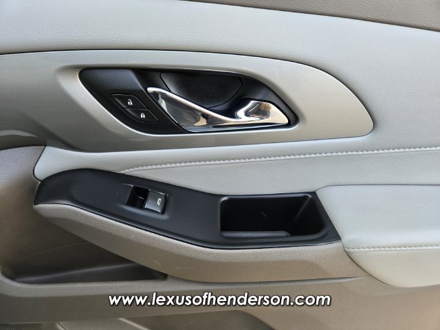 Used 2020 Chevrolet Traverse LT FWD image 19