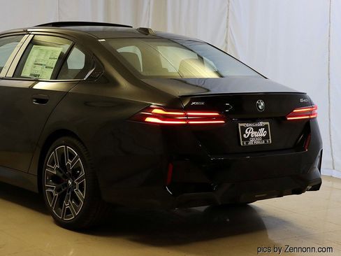 Used 2026 BMW 540i xDrive image 8