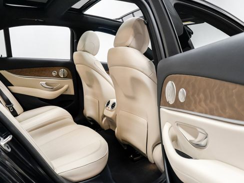 Used 2023 Mercedes-Benz E 350 4MATIC Sedan image 49