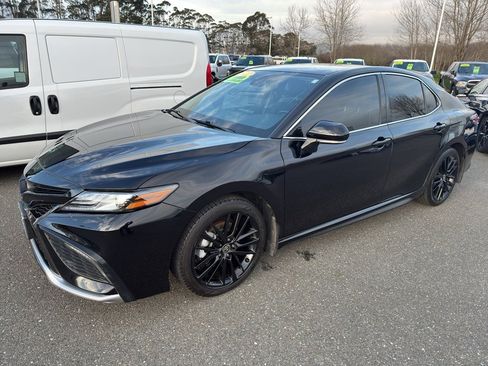 Used 2022 Toyota Camry XSE image 22