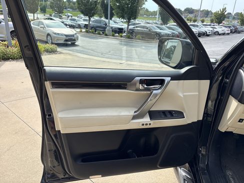 Used 2023 Lexus GX 460 Premium AWD/4WD image 14