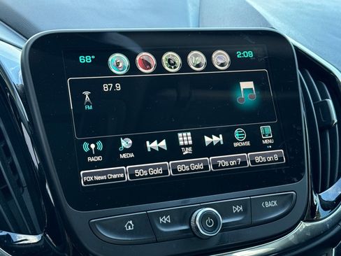 Used 2017 Chevrolet Volt Premier w/ Driver Confidence II Package image 26