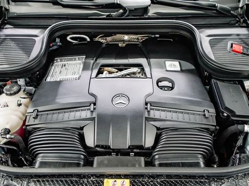 Used 2025 Mercedes-Benz Maybach GLS 600 Maybach GLS 600 image 28