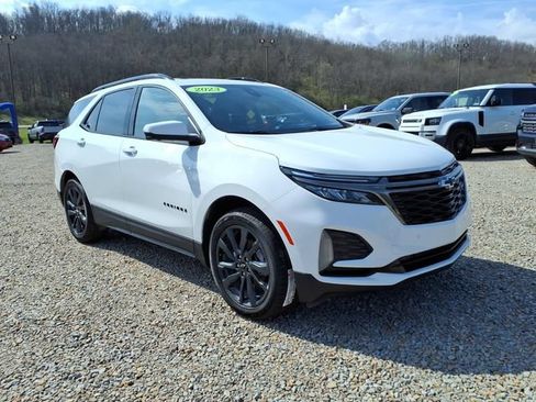 Used 2023 Chevrolet Equinox RS AWD/4WD image 1