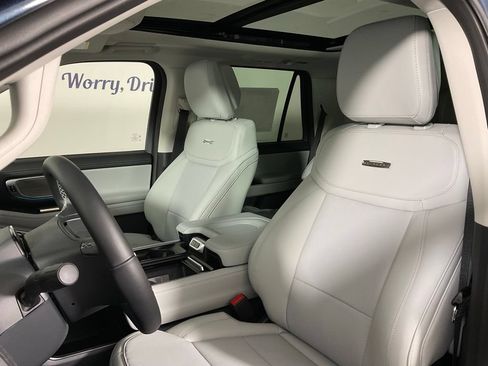 New 2027 Ford Expedition Platinum w/ Driver's Package RWD image 14