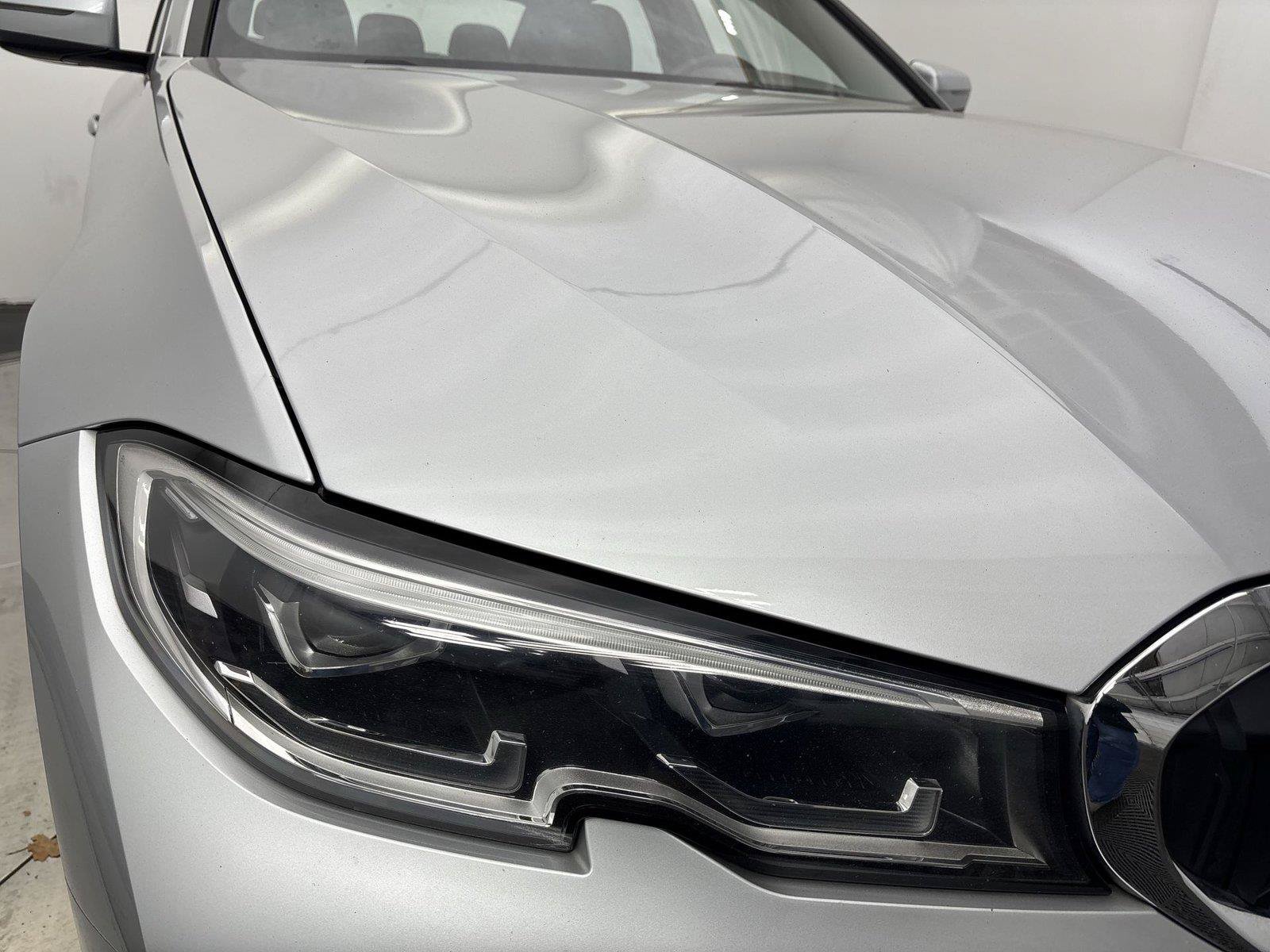 Used 2019 BMW 330i xDrive Sedan w/ Convenience Package AWD/4WD image 18