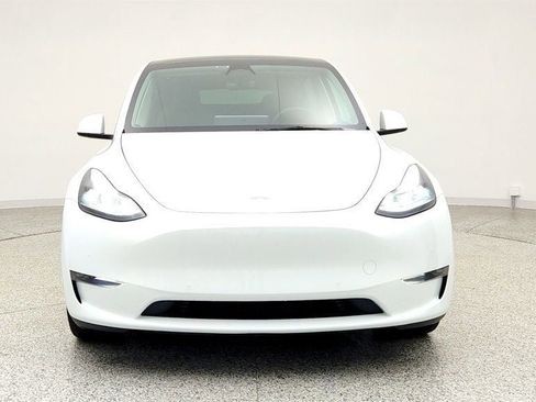 Used 2022 Tesla Model Y Long Range image 2