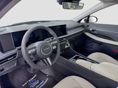 New 2026 Hyundai Sonata SEL FWD image 9