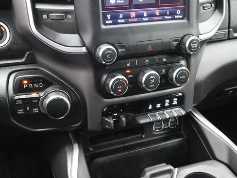 Used 2020 RAM 1500 Big Horn AWD/4WD image 18
