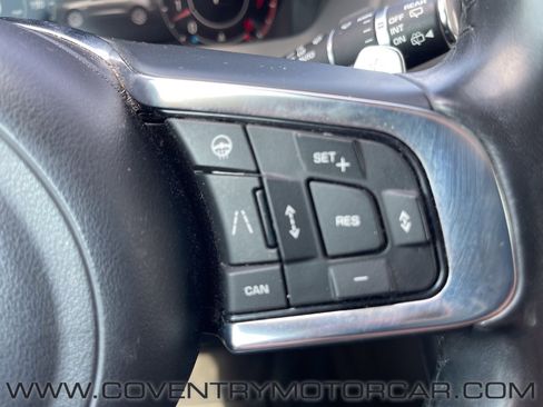 Used 2019 Jaguar F-PACE S image 25