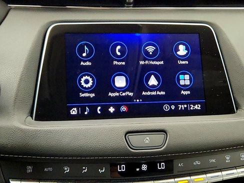 Used 2023 Cadillac XT4 Luxury FWD image 17