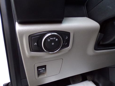 Used 2018 Ford F150 XL w/ Equipment Group 101A Mid image 40